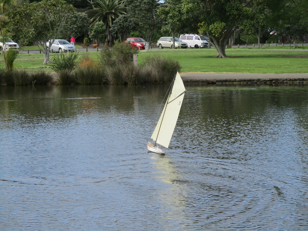 Gaff Rigged Canterbury J – Canterbury J Class Model Yacht